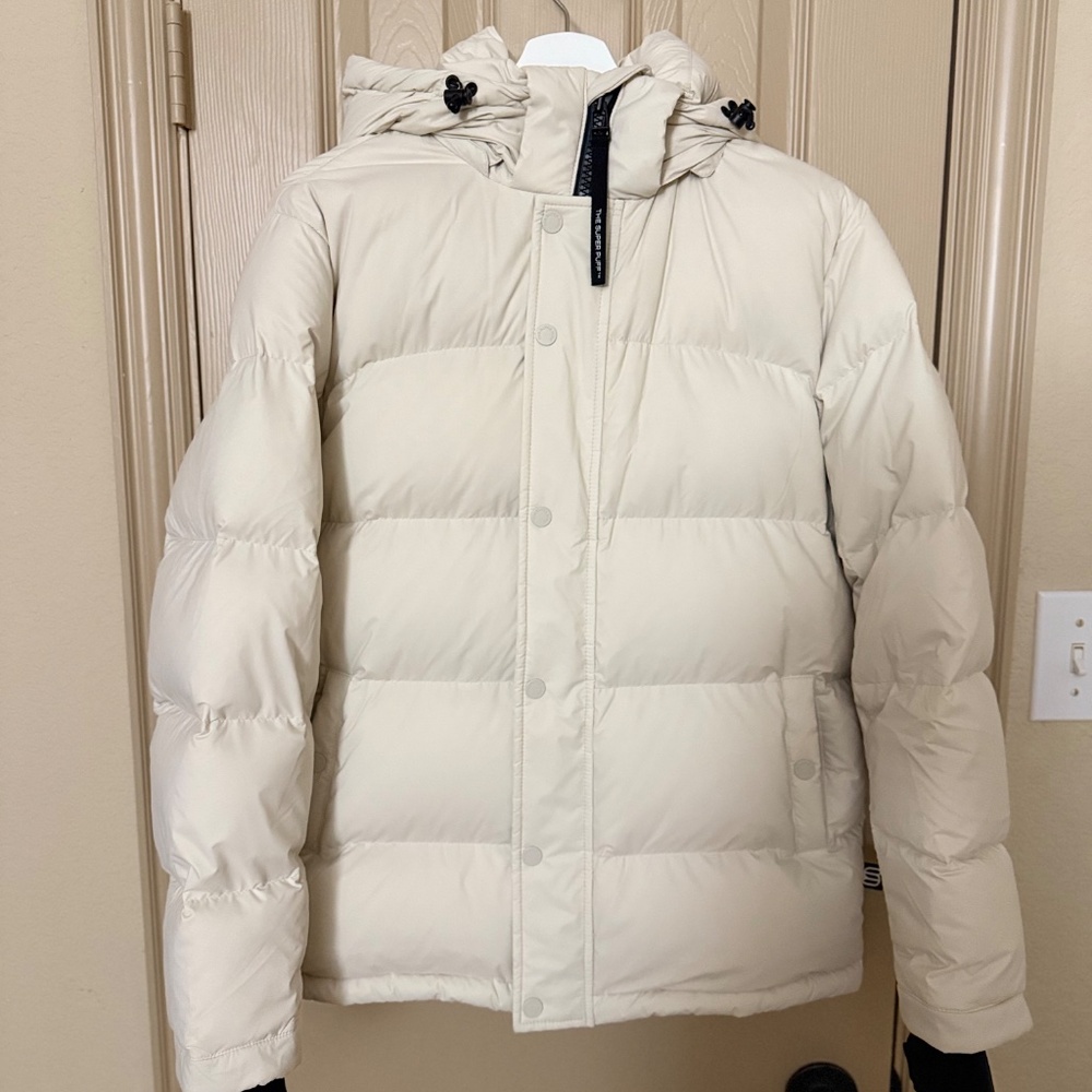 Aritzia Super Puff Matte Pearl Original Size Small
